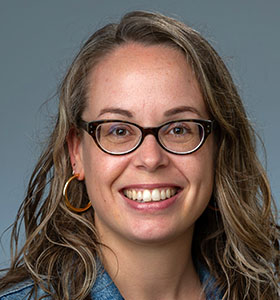 Dr Janelle Syring